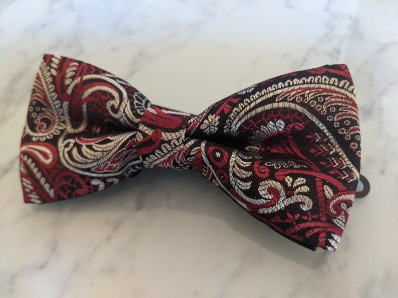 Silver Red Jacquard Bow Tie