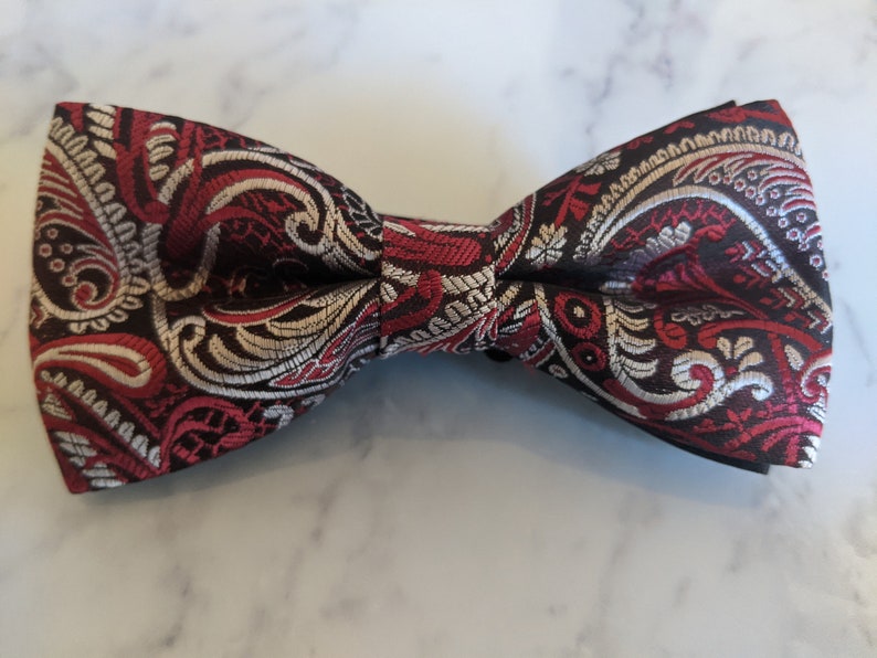 Silver Red Jacquard Bow Tie