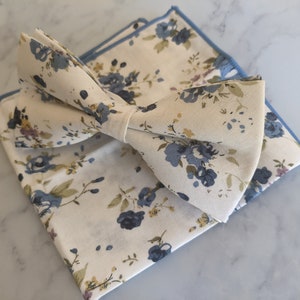 White Blue Floral Bow Tie & Pocket Square