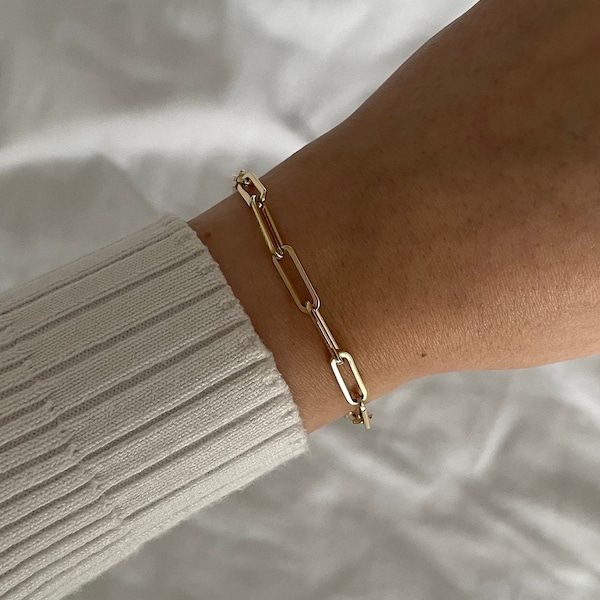 14k Gold Rectangle Paperclip Bracelet • 18cm length • Gold Plated Stainless Steel •  Tarnish Resistant