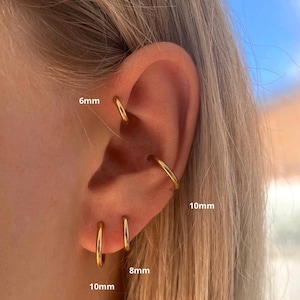 Huggie Hoops In Gold Or Silver • 6mm/8mm/10mm/12mm • Lobe Tragus Forward Helix Conch Rook Daith • Lightweight & Comfortable Earrings • Gift