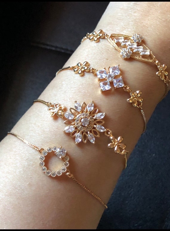 Flower shape bracelet deals