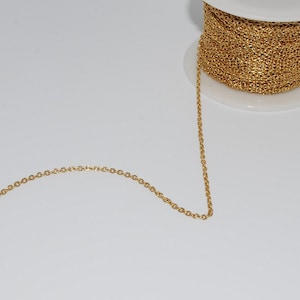 Fine golden stainless steel chain 2.5x2mm for jewelry creation