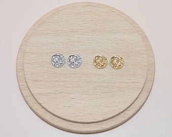 Set of 2 round crumpled charms in gold or silver stainless steel 8mm for jewelry creation