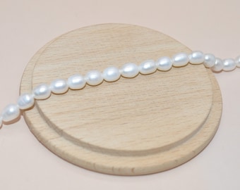 Fil De Perles Culture Eau Douce - 35 Perles Olives 7-9mm Blanc Irisé - Longueur ~36cm - Neuf