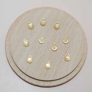 Lot de breloques mini coquillages doré en acier inoxydable pour création de bijoux
