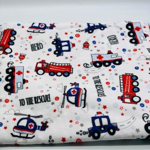 Personalisierte Minky Babydecke: Feuerwehrauto, Polizeiauto, Hubschrauber