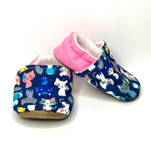 Cats Baby Moccs | cats Baby Shoes | Soft Sole Shoes | Baby Moccs | Fabric Shoes | Baby Shoes | Baby Shower Gift | Crib