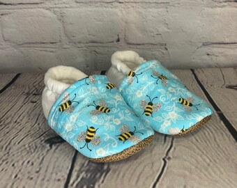 Bee Baby Moccs | Bee Baby Shoes | Soft Sole Shoes | Baby Moccs | Fabric Shoes | Baby Shoes | Newborn | Baby Shower Gift | Crib Shoes