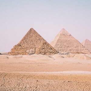 Handmade coaster, 4&quot; x 4&quot;, Giza pyramids, wonders of the world, Giza Necropolis, multiple display option, multicolor, coaster, Landscapes_24