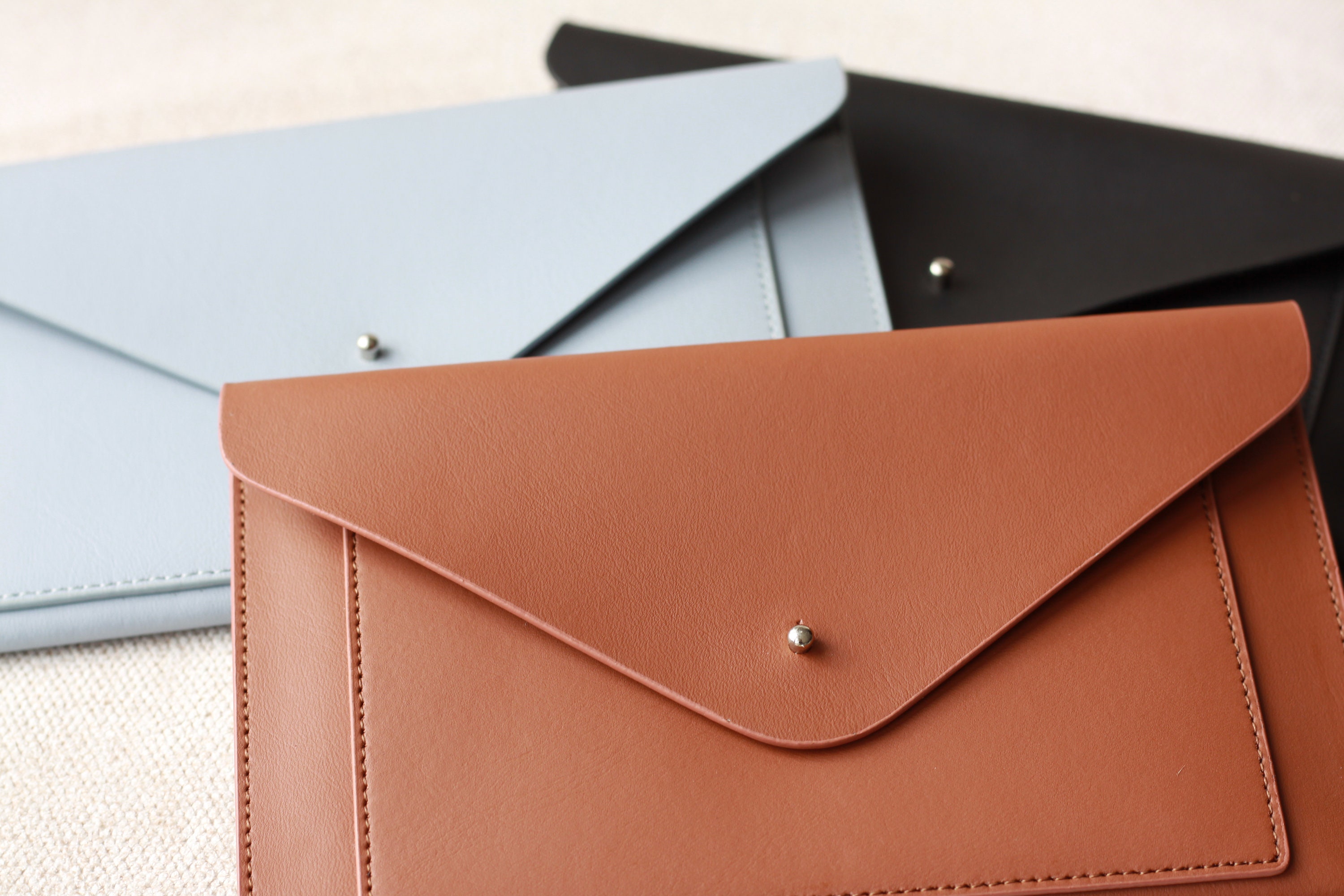 Leather Envelope Bag -  Canada