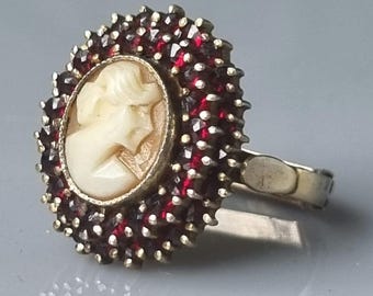 Unique Bohemian Garnets & Shell Cameo Carved Fair Maiden Dress Ring Gold on 900 Silver Vintage Czech Jewellery