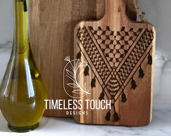 Keffiyeh - Engraved Keffiyeh cutting board - Palestine decor - Palestine gift
