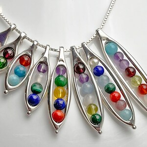 Solid Sterling Silver 1 2 3 4 5 6 7 8 Family Peas in a Pod Birthstone Necklace- Personalized Gift for Special Occasions
