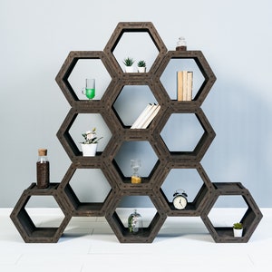 Étagères en nid d&#39;abeille - Étagères en bois - Belles étagères hexagonales pour ranger des livres - Étagères sur pied faites main, cadeau pour un ami
