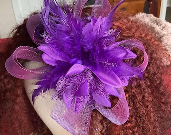 Women Fascinator Tea Party Clip-on Cocktail or Wedding Hat