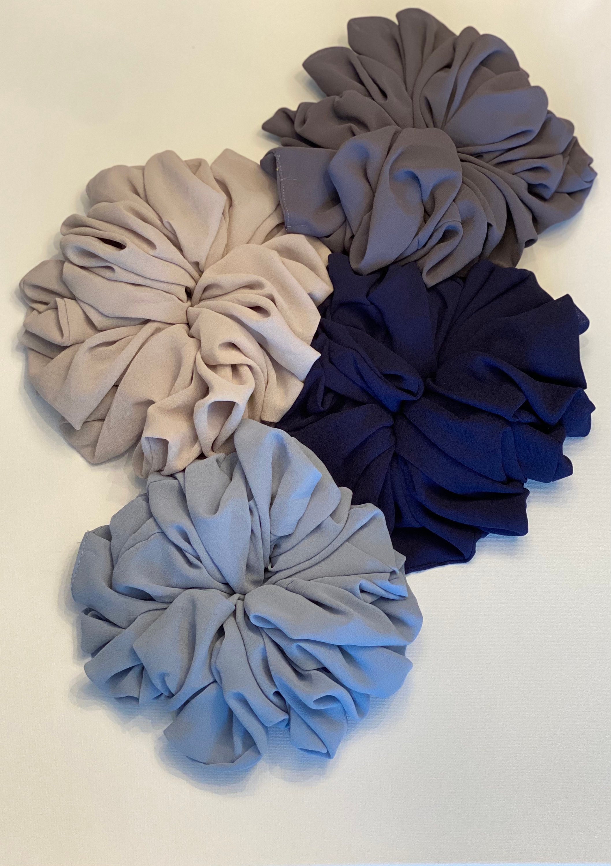 how to wear hijab scrunchie