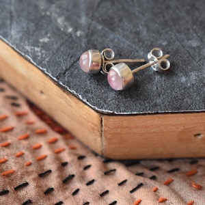 Minimalist Rose Quartz 925 Silver Studs: Everyday Earrings