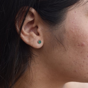 Minimalist Green Onyx 925 Silver Studs: Solitaire Earrings