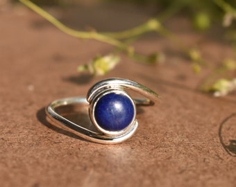 Natural Lapis Lazuli Ring in 925 Silver, solitaire ring, christmas gift, everyday ring, round ring, statement ring, unisex ring