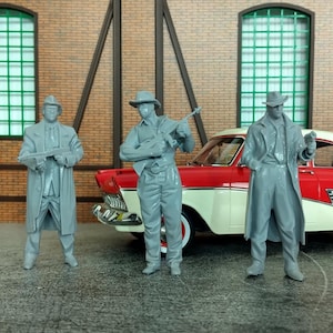 Mobster Figures 1:18 Scale Set of 3 Gangster Miniatures Diorama Accessory 1/18