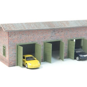 Diorama garage models with three doors / Scale 1:60, 64 / Mini car model garage / Display decoration / Diorama model kit