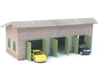 Diorama Garage Models With Three Doors / Scale 1:60, 64