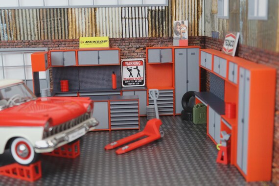ミニチュアガレージツールキャビネット - 1:18スケールモデル