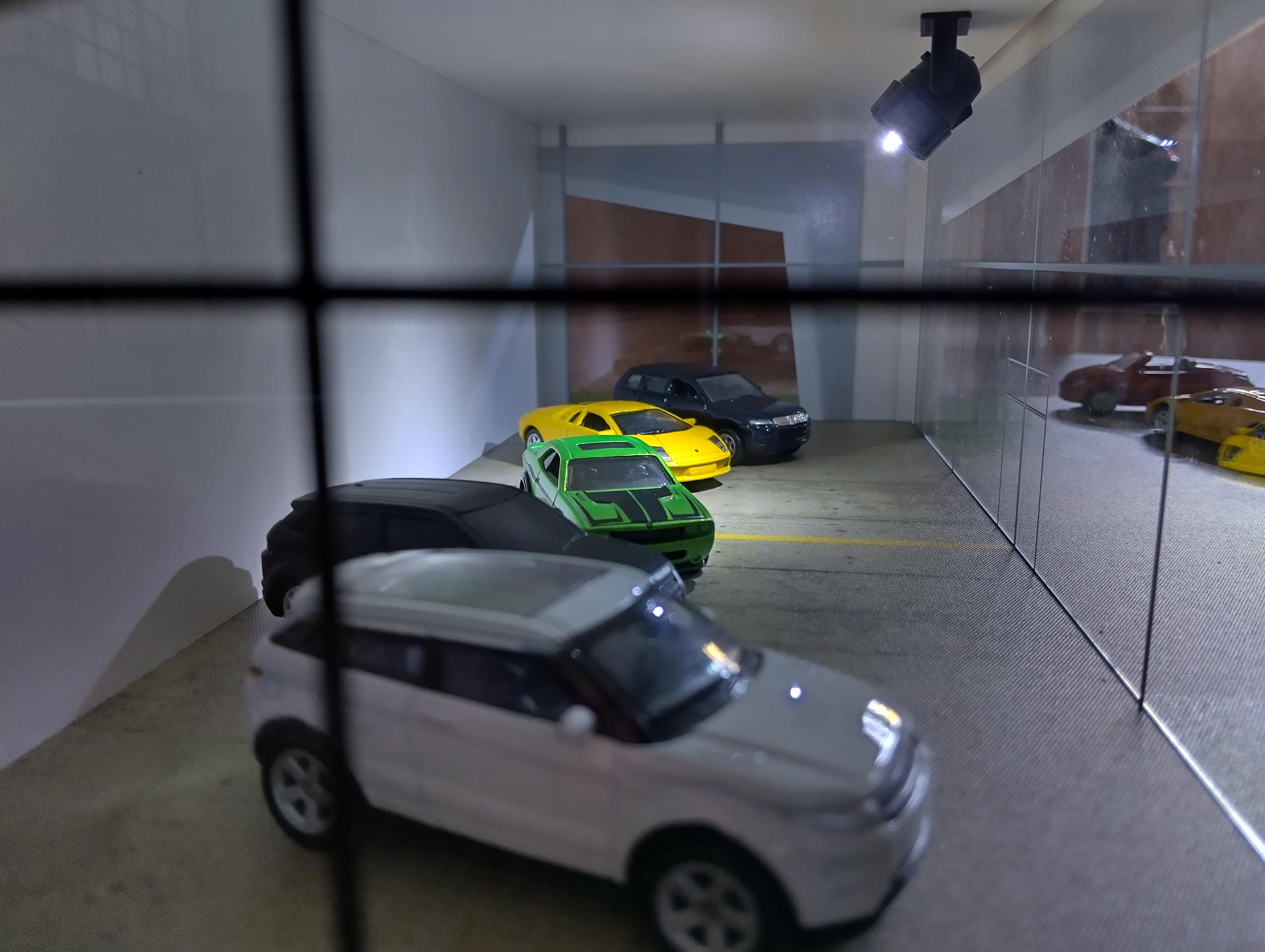 高級車ショールームジオラマ 1:60～1/64スケール ミニチュアカー