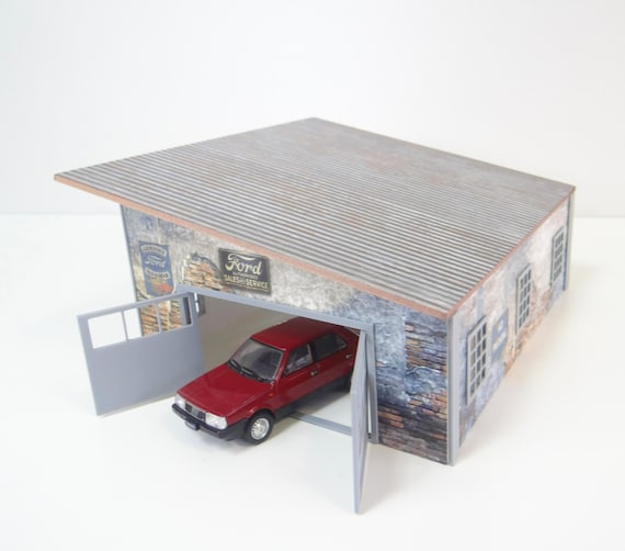 Scale 1:43 Diorama Car Garages With Sheet ''metal' Roof PVC