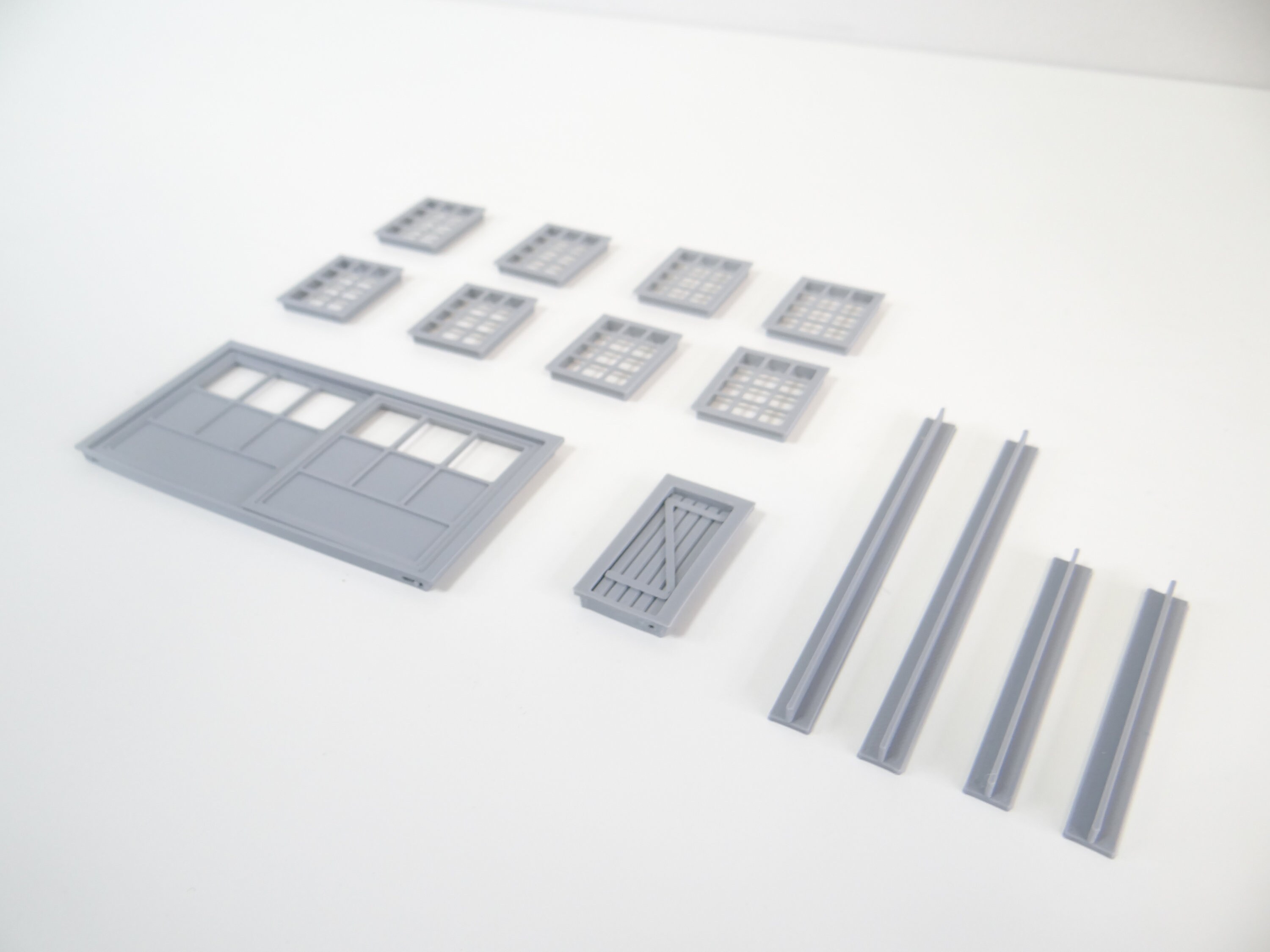 Krea Modellismo 1:87 Scale H0 Modern Three-Door Windows – 12 Pieces For Model Buildings