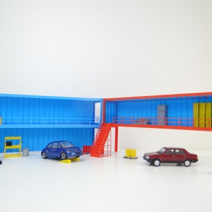 Echelle 1:43 Diorama garage à conteneurs sur deux étages Exposition de voitures miniatures Conteneur miniature Diorama avec équipement