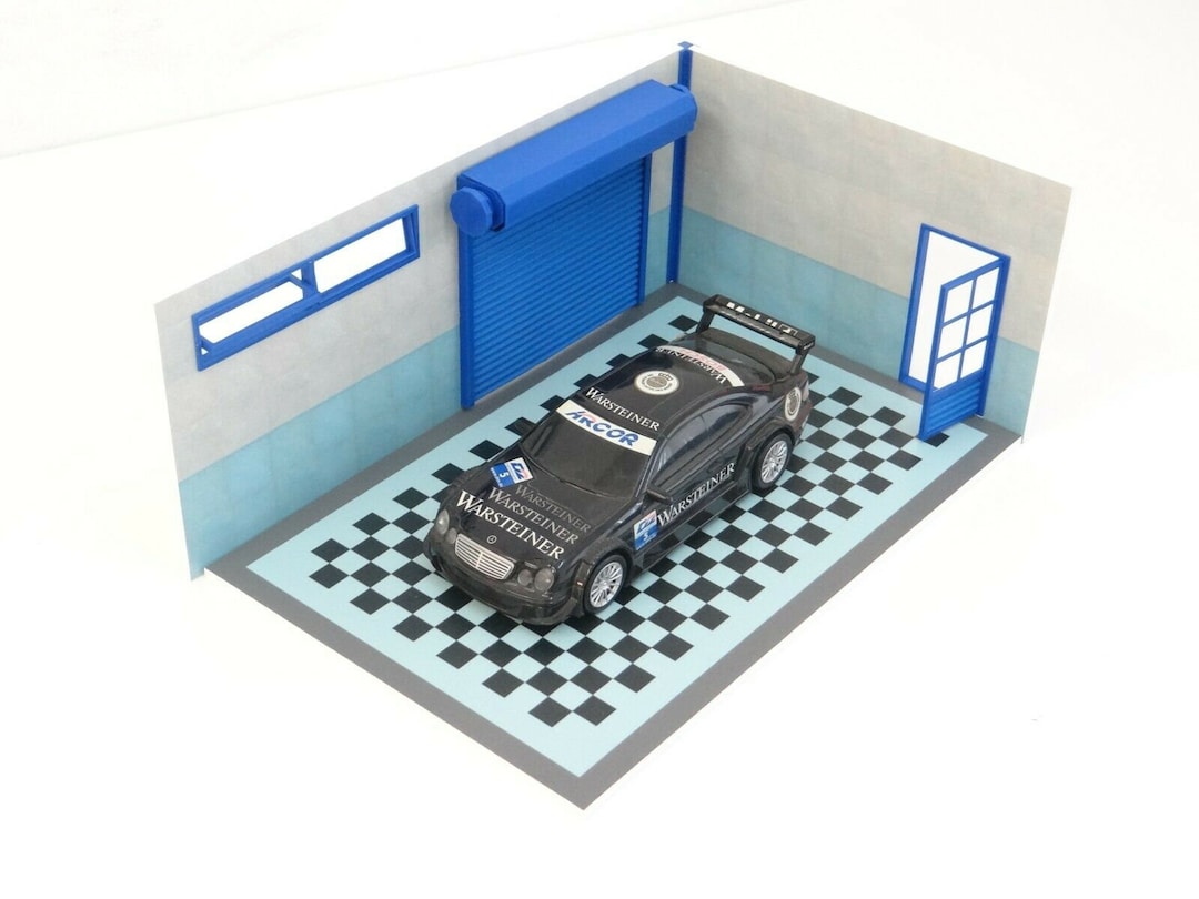 Scale 124 Car Garage With Checkerboard Mosaic Model Car Display