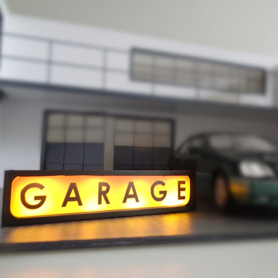 Diorama Light Box Sign: LED Illuminated Advertising Display