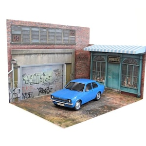 Street Store with Tent Diorama Kit 1:18 Scale – Model Car Display Miniature Size 1/18 Auto Models Accessory