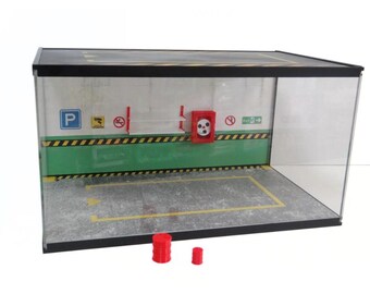 Vitrine de voiture modèle 1:18 – Vitrine de garage 1:18 avec couvercle en acrylique transparent et éclairage LED pour voitures moulées sous pression (1 place de stationnement, mur vert, gauche