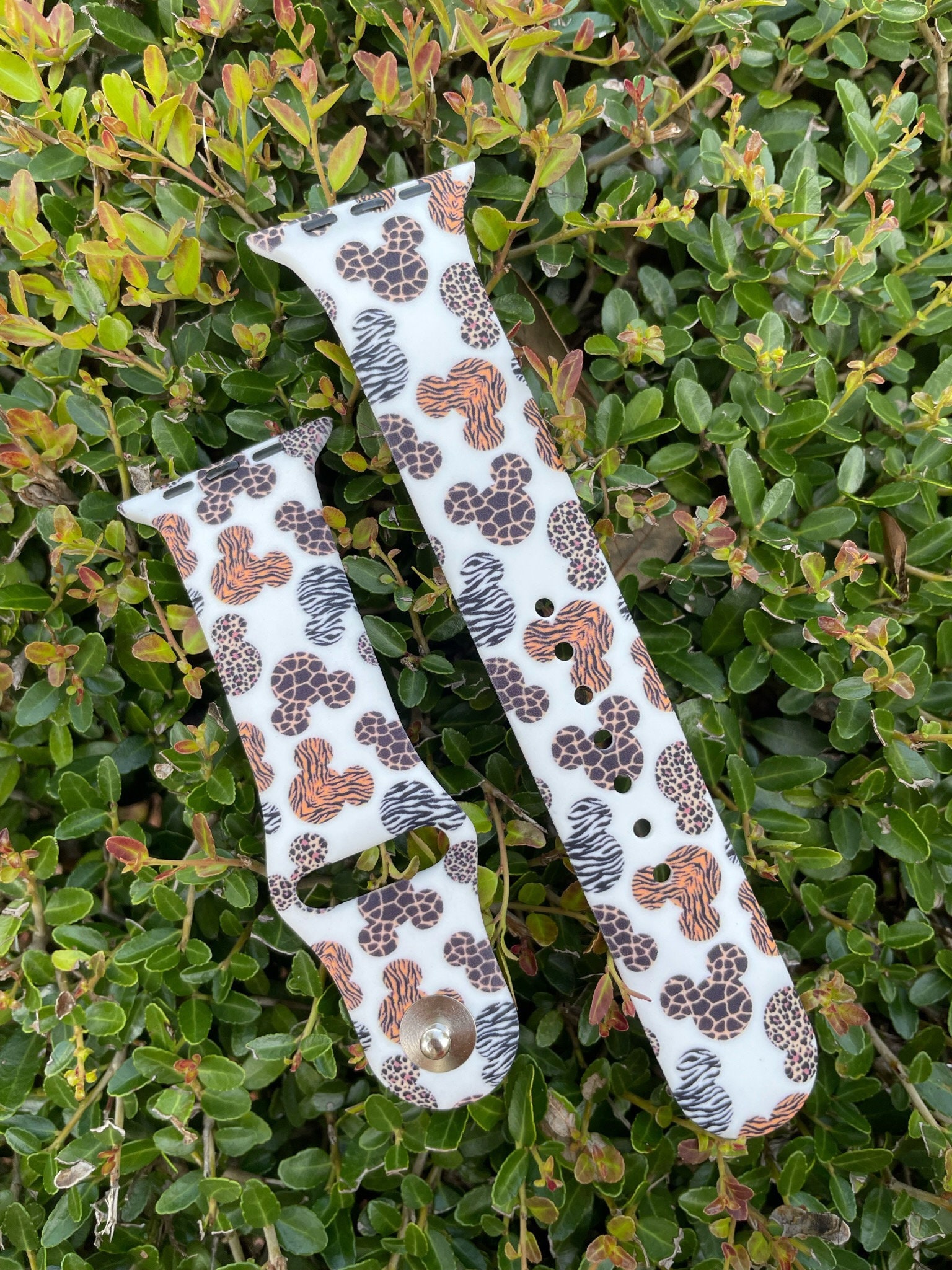 ☆US Disney Parks☆Apple Watchストラップ ミッキーアニマル柄 Mickey Colorful Watch Band Strap for Apple Watch Ultra