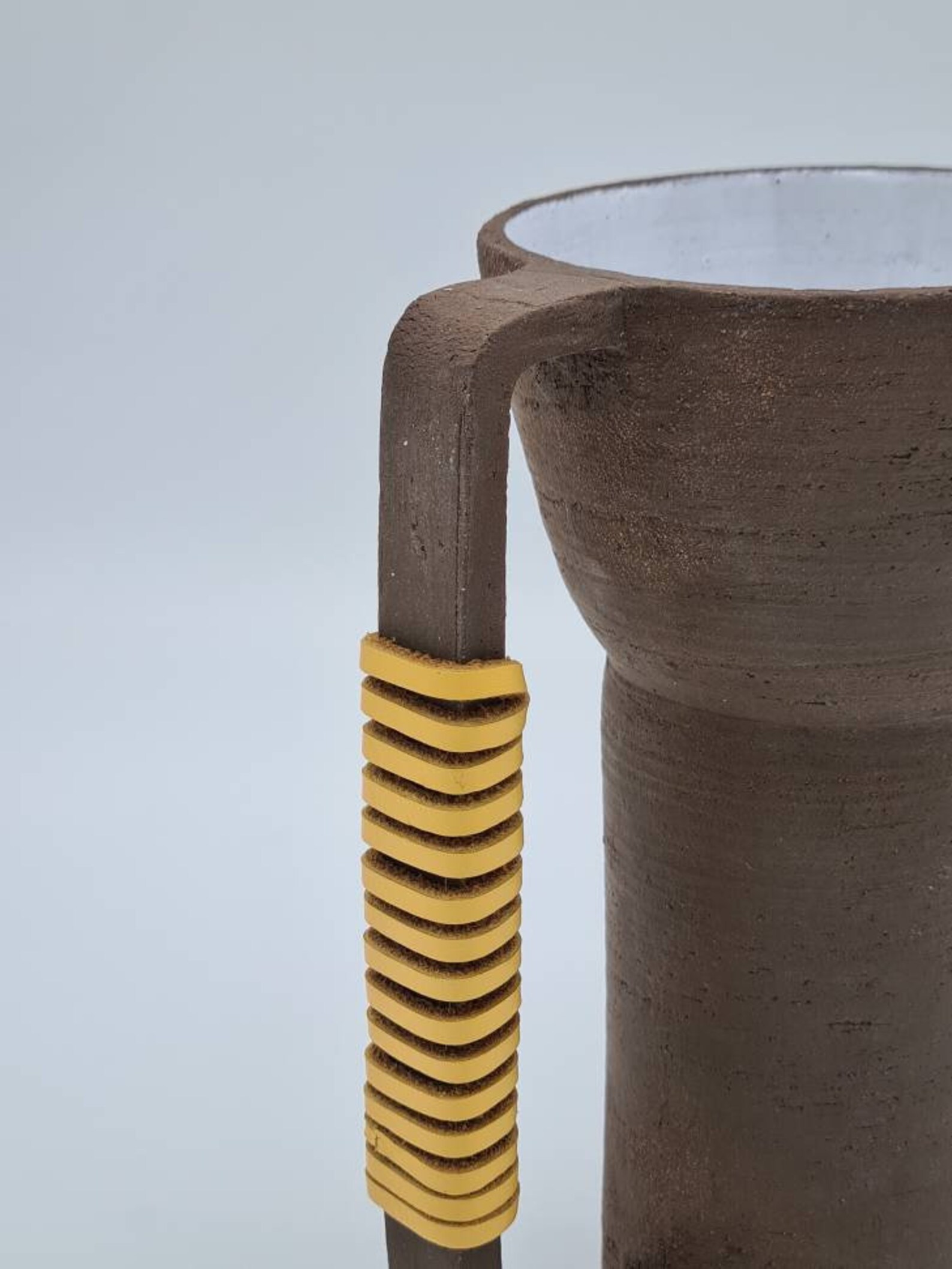 Vase braun doppel Hennen mit gelbem Leder | Etsy