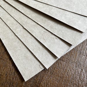 Ungebleichte Abaca-Zellstoff, DIY-Papierherstellungs-Zellstoff für die Handpapierherstellung, 6 Trockenstoff-Zellstoff, Gesamtgewicht 95-100g