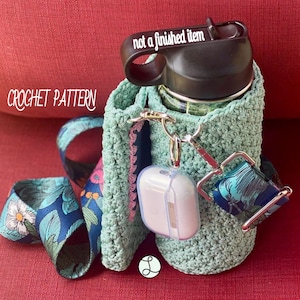 Water Bottle Phone Sling / CROCHET PATTERN / Crochet Purse / Handmade Purse / Water Bottle Purse / Phone Purse / Crossbody Bag / Sling image 6