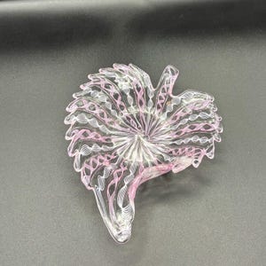 Small pink and white Murano glass leaf