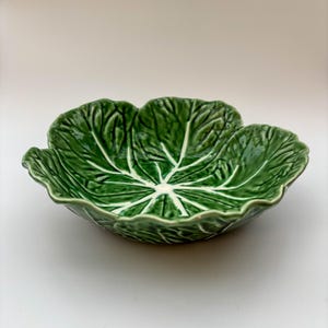 Grand bol de service en choux - Bordallo Pinheiro