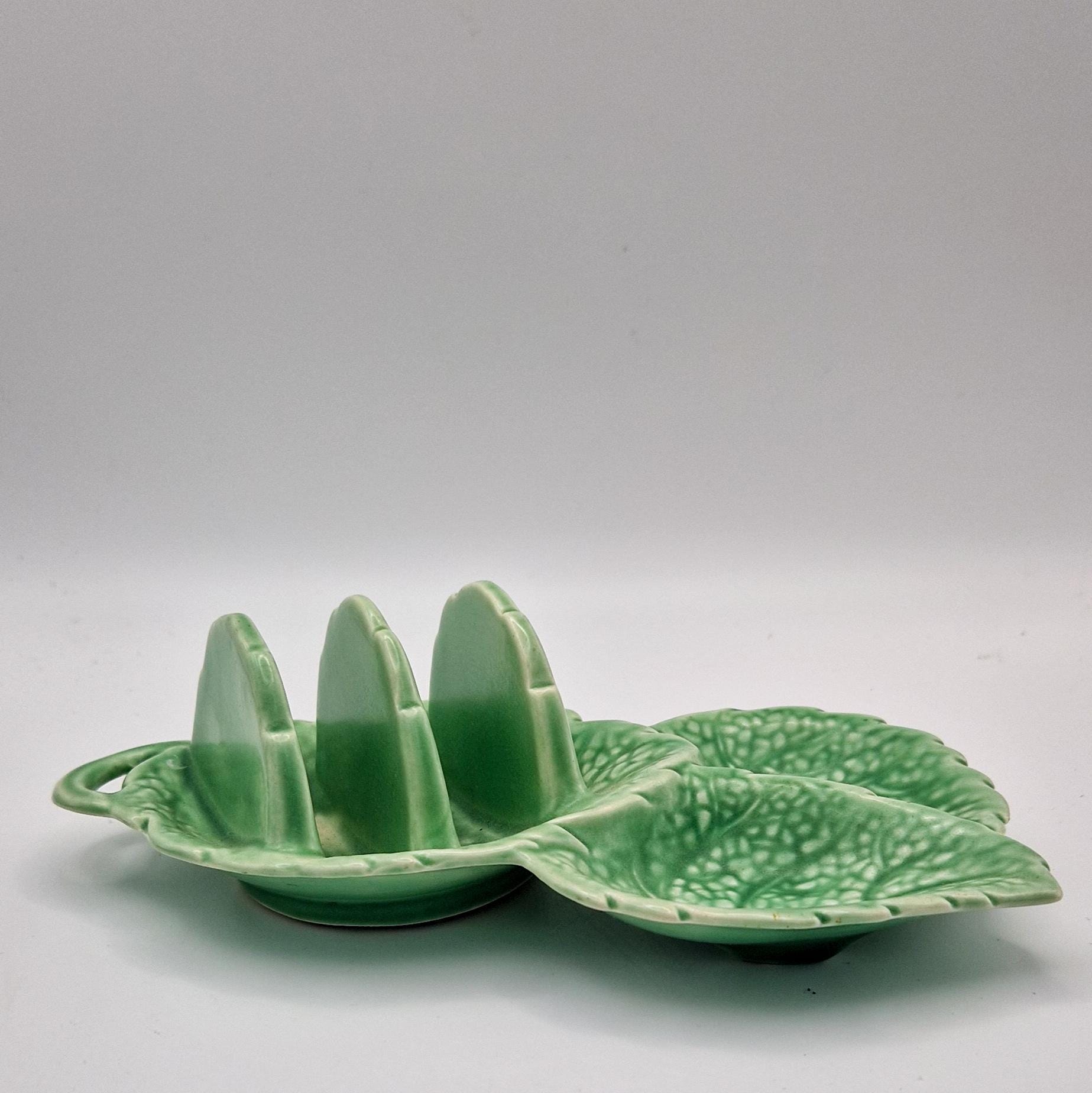 Sylvac pottery toast rack - Leaves