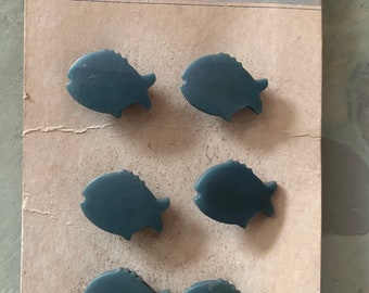 Rare Set of Six 1930’s Realistic Scarce Teal “ Blue Moon” BAKELITE  FISH BUTTONS Ultra Kraft Store Card