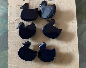Set of Six 1930’s Realistic Licorice BLACK BAKELITE Duck BUTTONS New Old Stock Ultra Kraft Store Card Gift for Collector Sewing Bird Lover