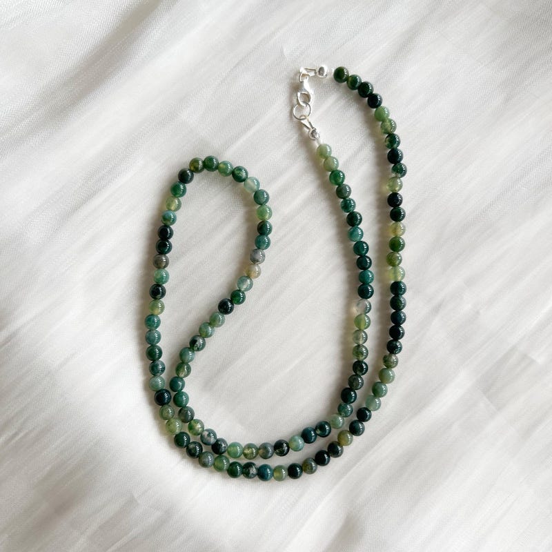 Bead Necklace in Green