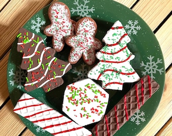 Faux Small Cakes. Sold individually except the Gingerbread Cookies (2).