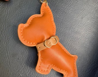 TO GO - Dogge klein - Schlüsselanhänger Schmuck Mode Must have Reisetasche Geschenk Überraschung Taschenschmuck Geschenk Mitbringsel Gift