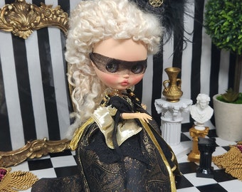 Robe Blythe, Marie-Antoinette en noir et or, OOAK, tenue Blythe, ensemble 8 pièces, mode française, couture, haut de forme, princesse, sur mesure