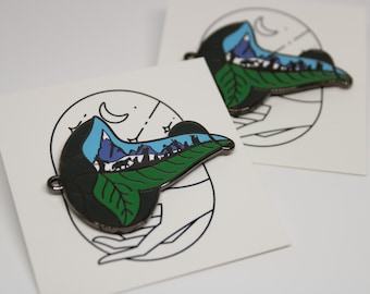 Fellowship Leaf Enamel Pin